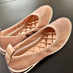 Michael Kors Women's Flats in Rose Gold